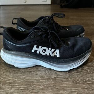 Hoka Bondi 8, used but really good condition. Men’s size 10.5/Women’s size 12